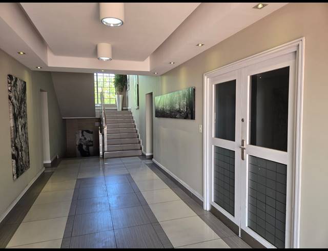 308M² OFFICE TO LET IN TYGER VALLEY